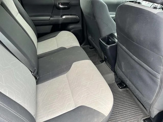 2023 Toyota Tacoma TRD Off-Road photo 19