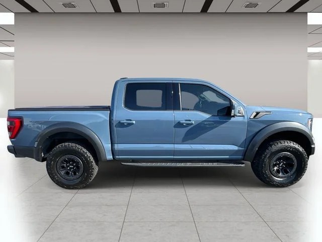 2023 Ford F-150 Raptor photo 2