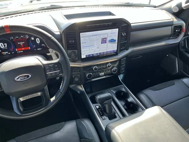 2023 Ford F-150 Raptor photo 13