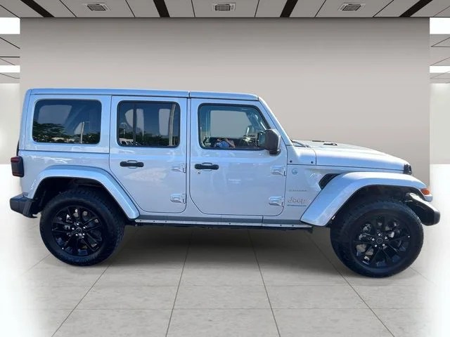 2024 Jeep Wrangler Sahara 4xe photo 2