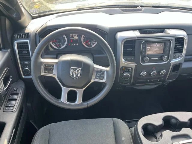 2024 Ram 1500 Classic Warlock photo 12