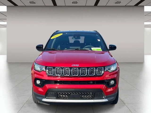 2025 Jeep Compass Limited photo 9