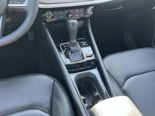 2025 Jeep Compass Limited photo 14