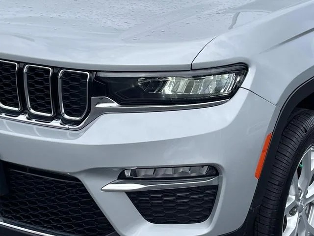 2023 Jeep Grand Cherokee Limited photo 10