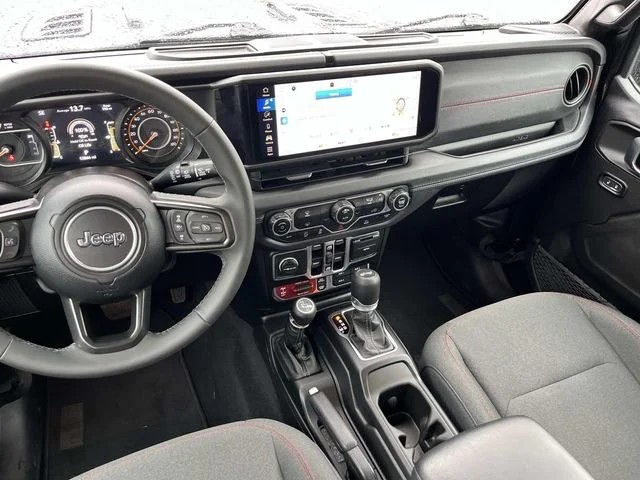 2025 Jeep Wrangler Rubicon photo 13