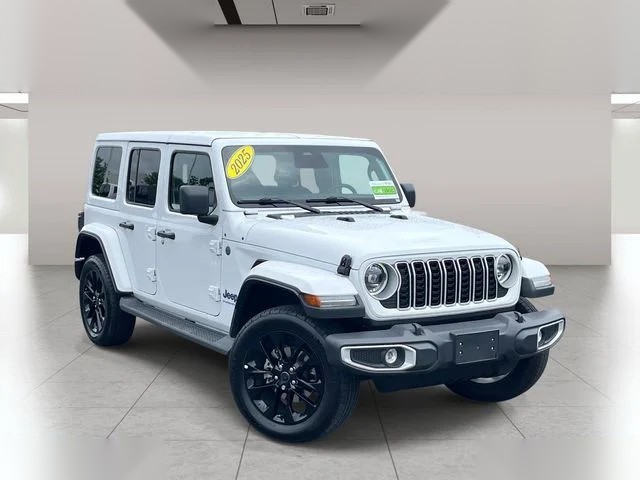 2025 Jeep Wrangler Sahara 4xe photo 1