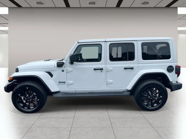 2025 Jeep Wrangler Sahara 4xe photo 7