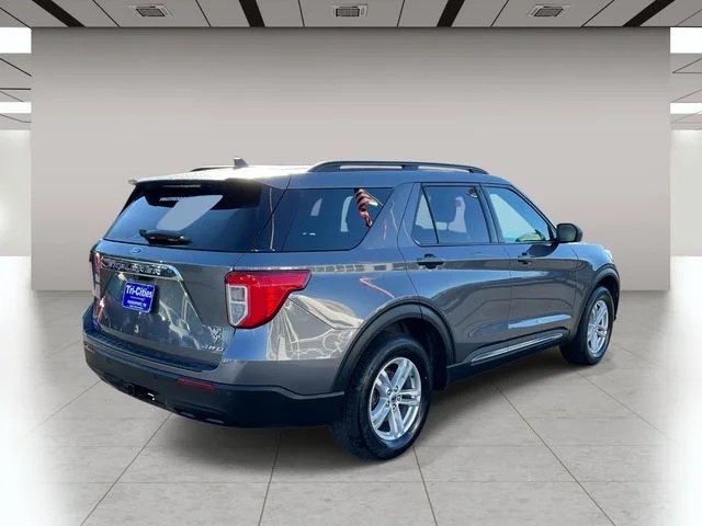 2022 Ford Explorer XLT photo 3