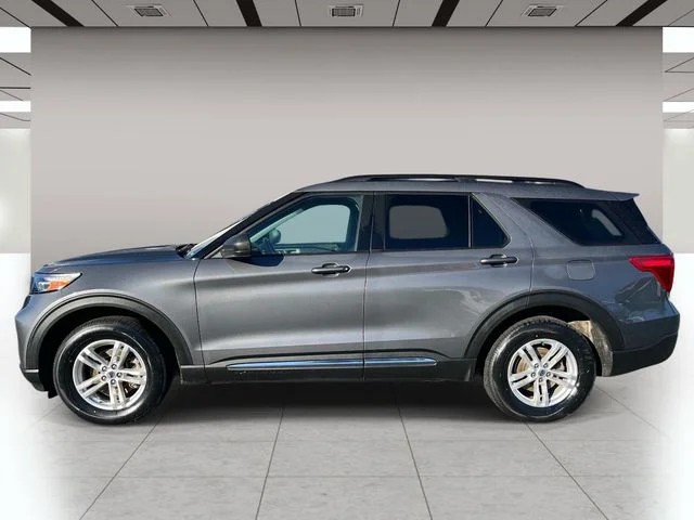 2022 Ford Explorer XLT photo 7