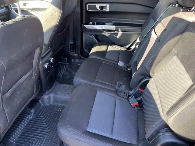 2022 Ford Explorer XLT photo 18