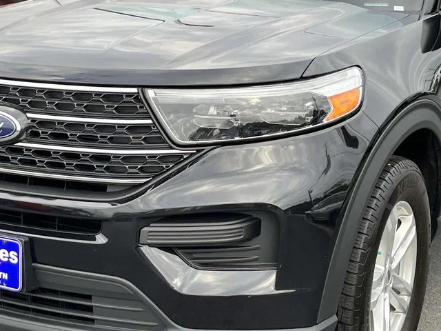 2023 Ford Explorer XLT photo 10