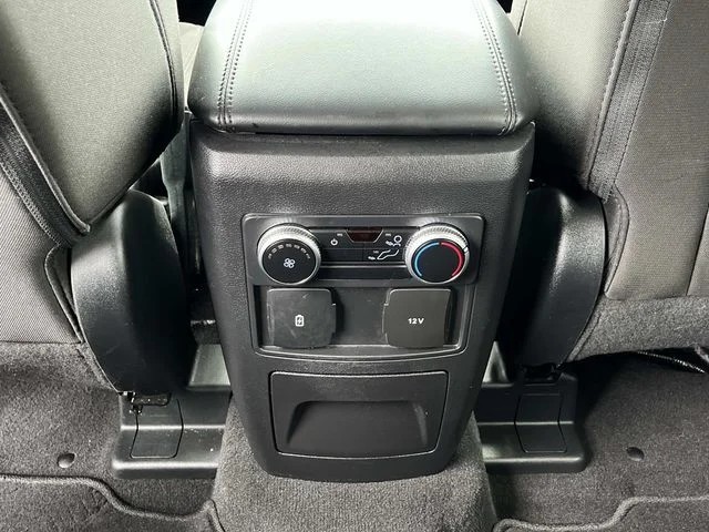 2023 Ford Explorer XLT photo 16