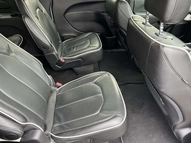 2025 Chrysler Pacifica Limited photo 20