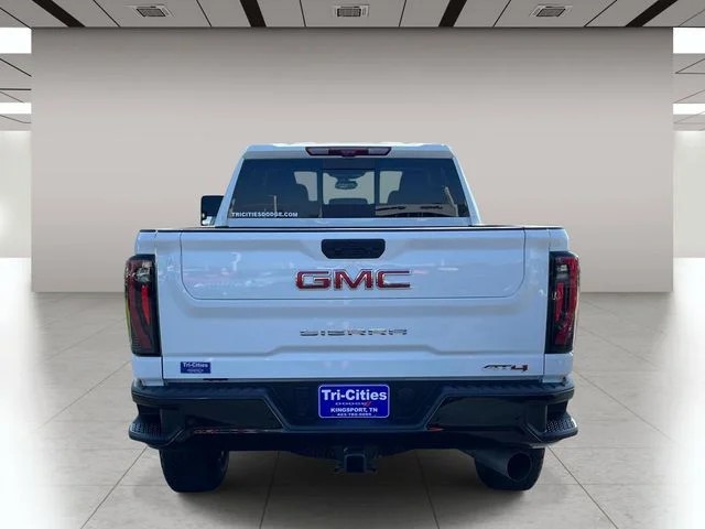2025 GMC Sierra 3500HD AT4 photo 5