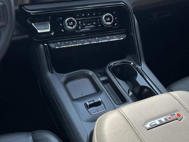 2025 GMC Sierra 3500HD AT4 photo 15