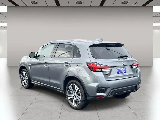 2025 Mitsubishi Outlander Sport S photo 5