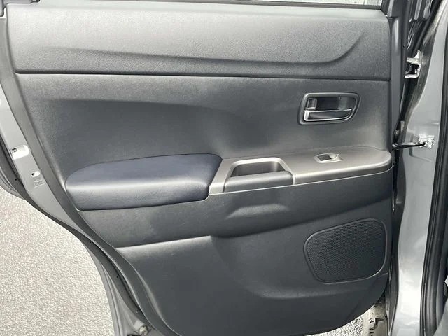 2025 Mitsubishi Outlander Sport S photo 15