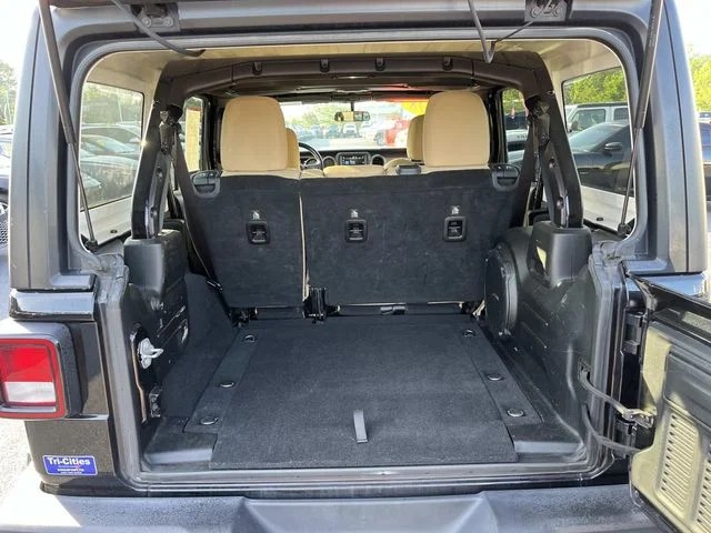 2018 Jeep Wrangler Unlimited Sport S photo 19
