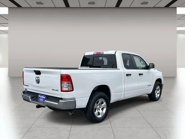 2023 Ram 1500 Big Horn/Lone Star photo 3