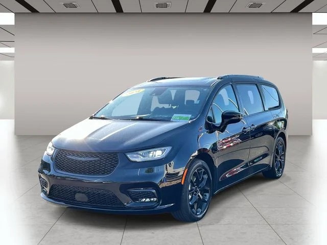 2025 Chrysler Pacifica Limited photo 8