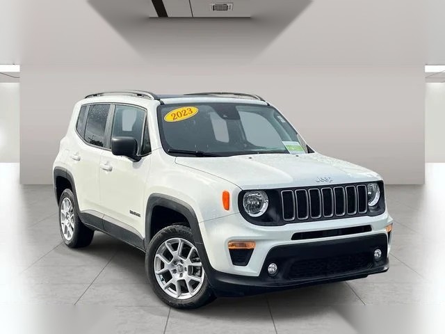 2023 Jeep Renegade Latitude photo 1
