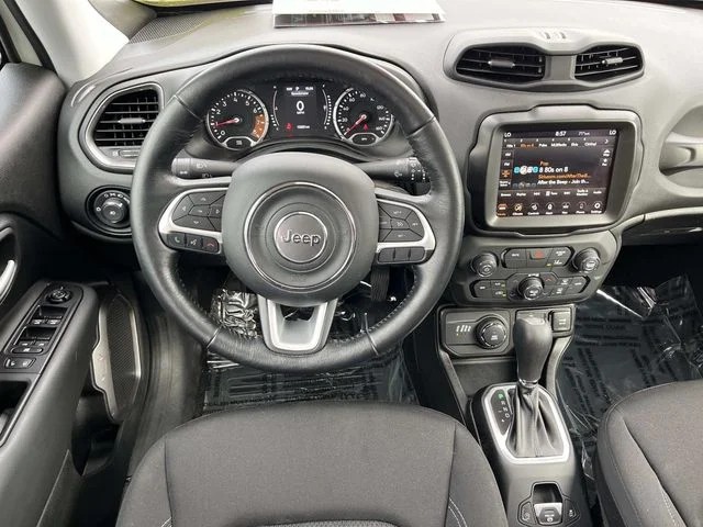 2023 Jeep Renegade Latitude photo 12