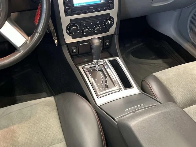 2007 Dodge Charger SRT8 photo 9