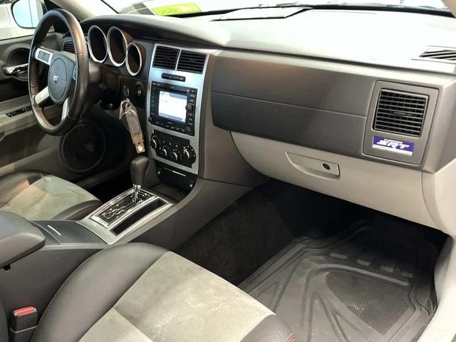 2007 Dodge Charger SRT8 photo 18