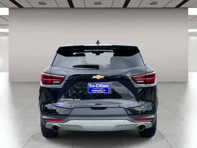 2025 Chevrolet Blazer LT photo 4