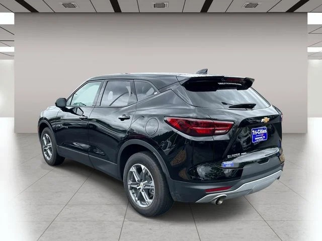 2025 Chevrolet Blazer LT photo 6