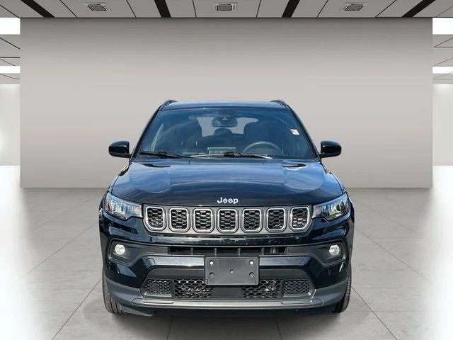 2025 Jeep Compass Latitude photo 8