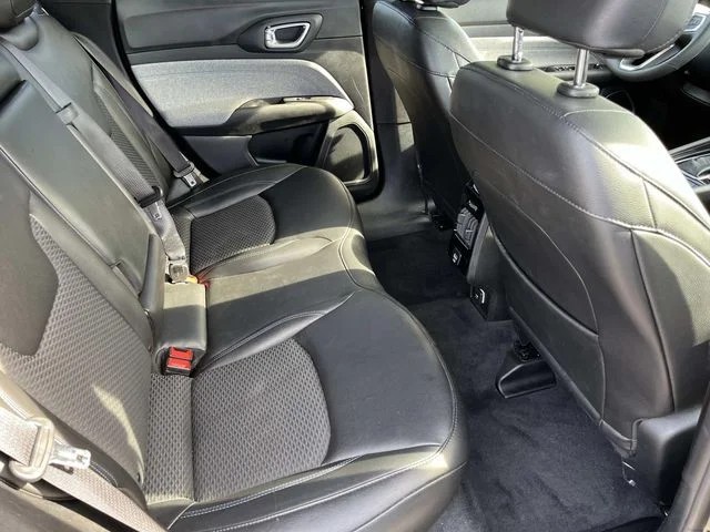 2025 Jeep Compass Latitude photo 19