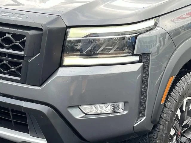 2024 Nissan Frontier PRO-4X photo 10