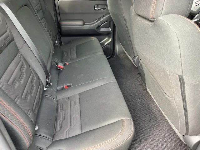 2024 Nissan Frontier PRO-4X photo 19