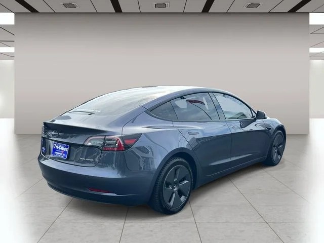 2023 Tesla Model 3 Long Range photo 3