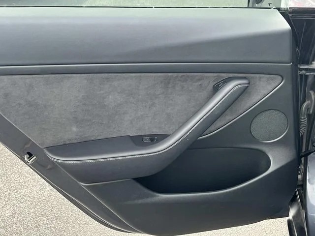 2023 Tesla Model 3 Long Range photo 17