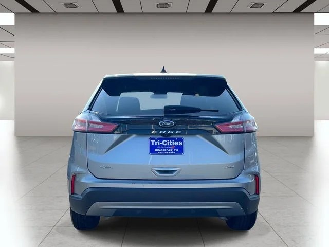 2024 Ford Edge SEL photo 4