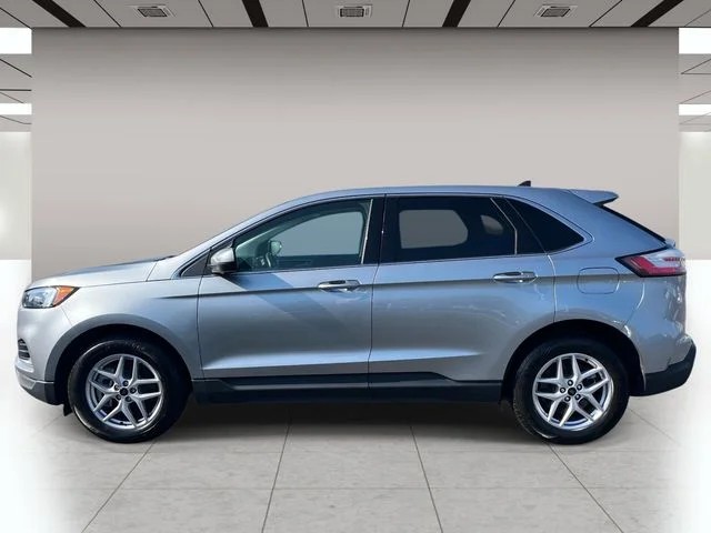 2024 Ford Edge SEL photo 7