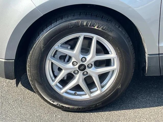 2024 Ford Edge SEL photo 11