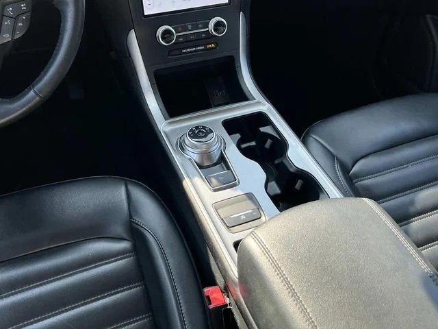 2024 Ford Edge SEL photo 14
