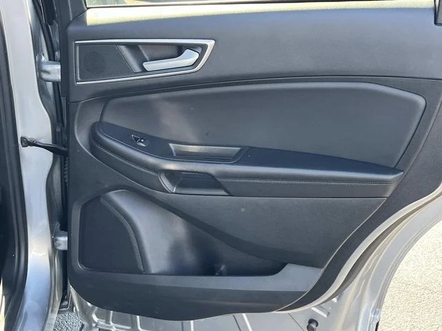 2024 Ford Edge SEL photo 19