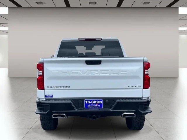 2025 Chevrolet Silverado 1500 Custom Trail Boss photo 4