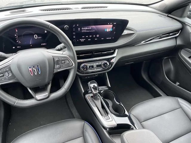 2025 Buick Envista Sport Touring photo 13
